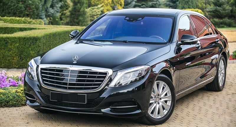 Black Mercedes-Benz S-Class, front view